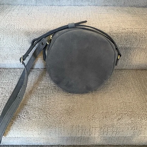 Portland Leather Goods Large Circle Crossbody Bag - Picture 2 of 3